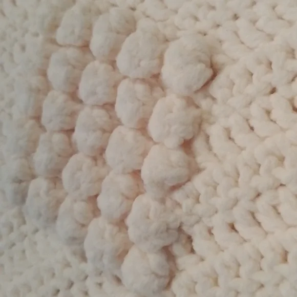 Vintage Vanilla Crocheted Knitted Throw 31 In Wide By 54 Inches Long